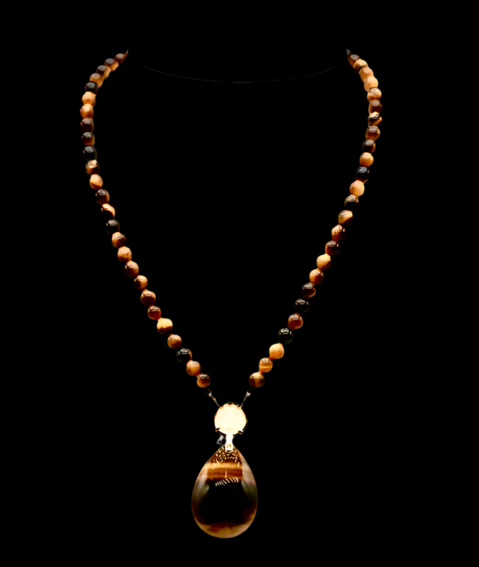 Collier Boule en Œil de Tigre & Attache Bouée Dorée avec Pendentif