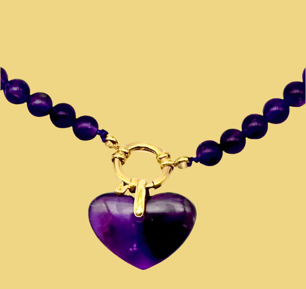 Collier Boule en Améthyste & Attache Bouée Dorée – Pendentif Cœur