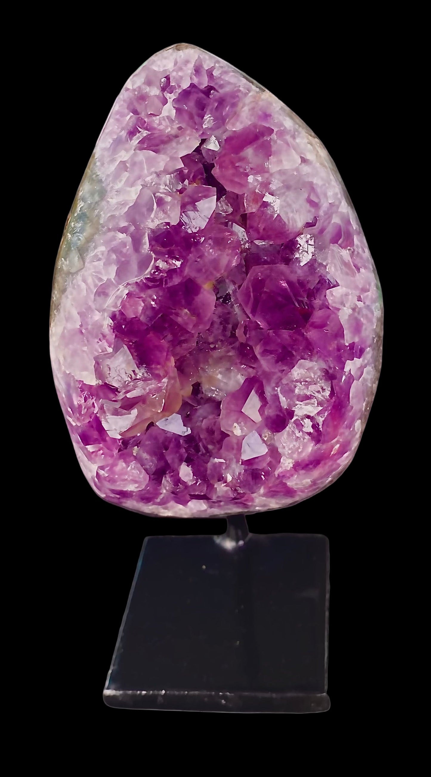 Géode d’Améthyste Brésilienne sur Socle – Pièce Décorative Unique